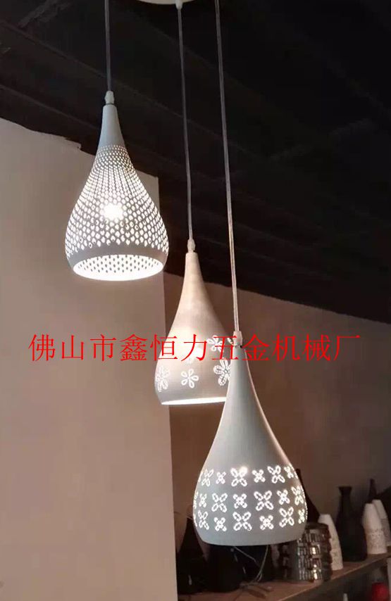 立体蚀刻机装车发货！
